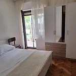 Lucia Ferienhaus *