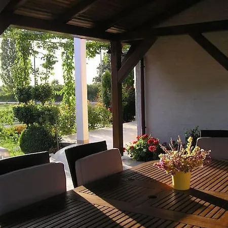 Lucia Vakantiehuis Ražanac