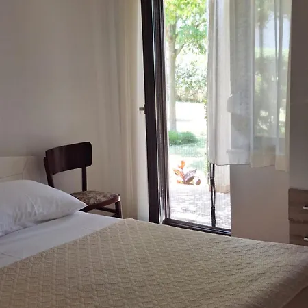 Lucia Holiday home Razanac
